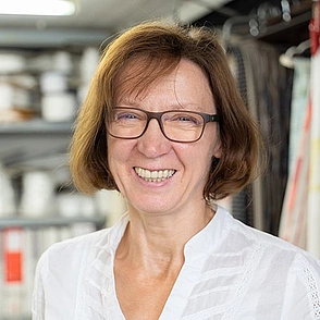 Frau Wiebe Leitung Nähatelier